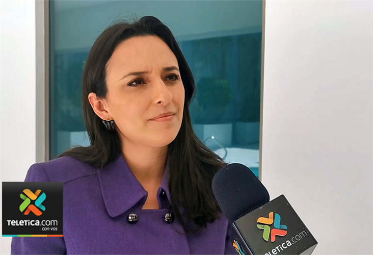 Natalia Díaz propone cambiar calendario escolar para impulsar el turismo