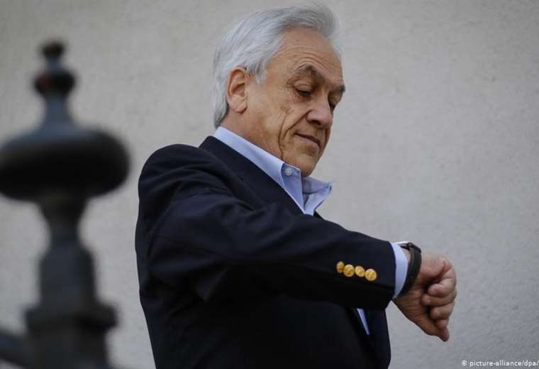 ¿Machismo? Piñera deja hablando sola a Presidenta del Senado de Chile