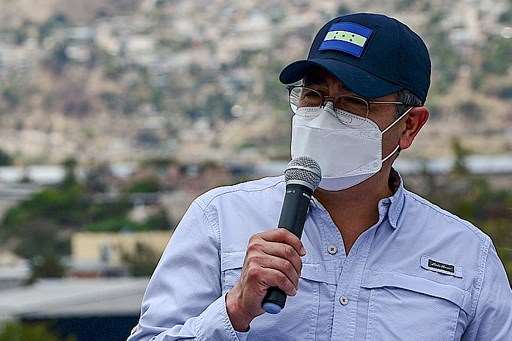 Grupos civiles piden renuncia de presidente de Honduras señalado de narcotráfico