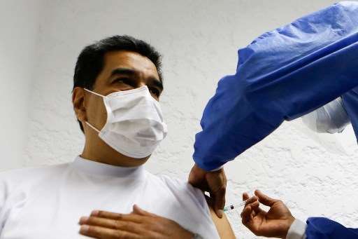 Maduro: "Estoy vacunado, no siento ningún tipo de 'skalosky', ni 'fiebrasky'”