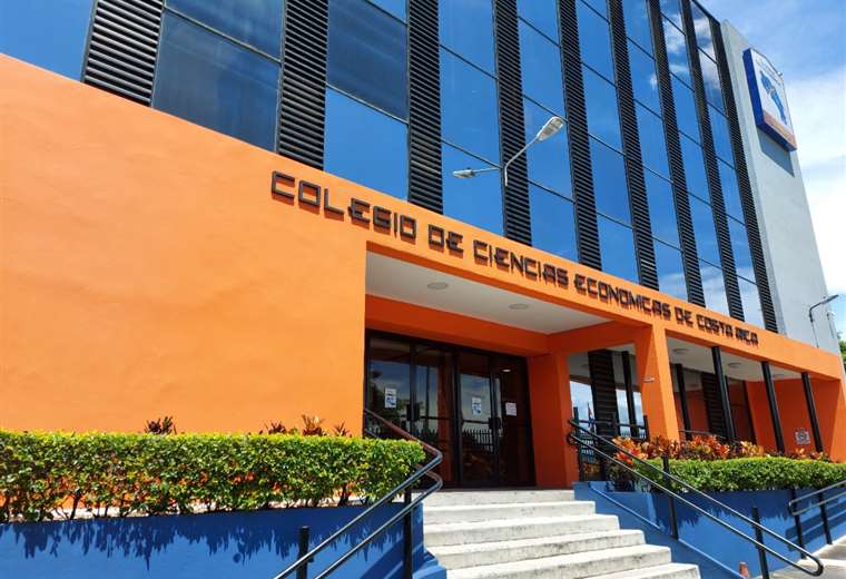 Colegio de Ciencias Económicas pide al Gobierno mirar fuera del GAM para reactivar economía