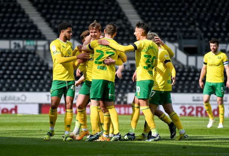Norwich regresa a la Premier League solo un año después de descender