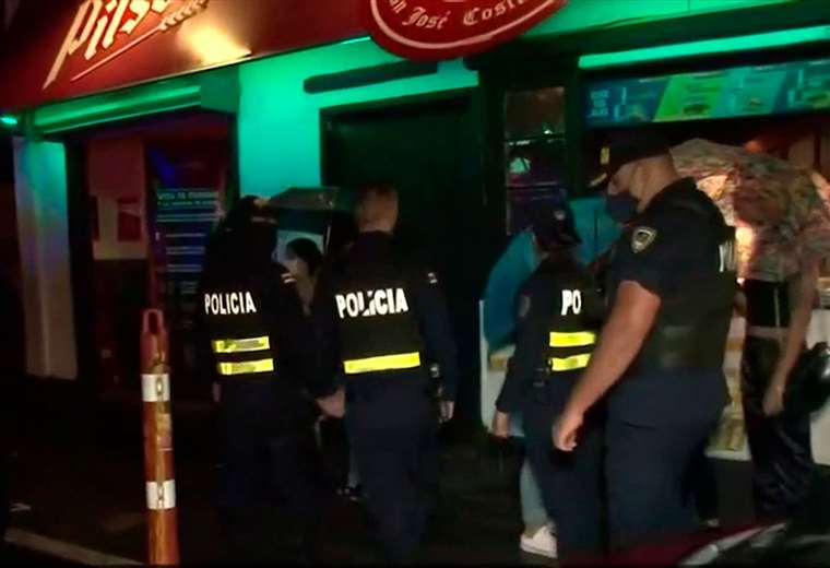 Policía Municipal de San José clausuró 8 bares este fin de semana