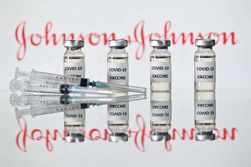 Vacuna de J&J "aumenta riesgo" de rara enfermedad del sistema nervioso