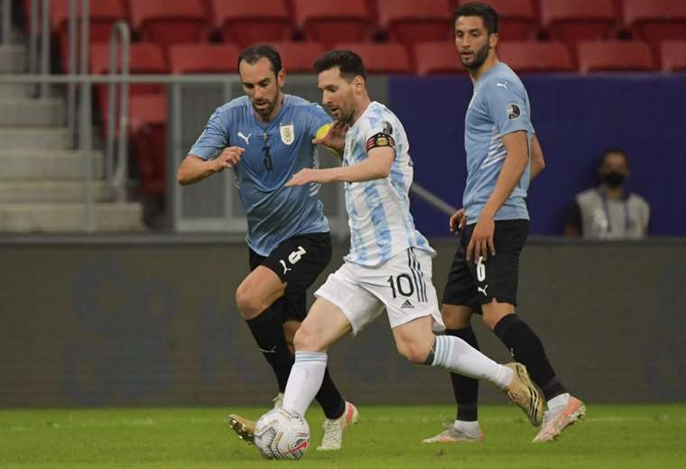 Messi impondrá ante Bolivia marca de más presencias con Argentina