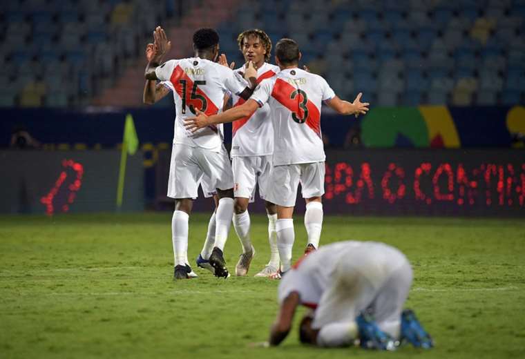 Copa América: Perú derrota 2-1 a Colombia y revive en el Grupo B
