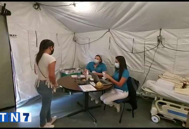 Hospital de Heredia arrancó con vacunación de docentes