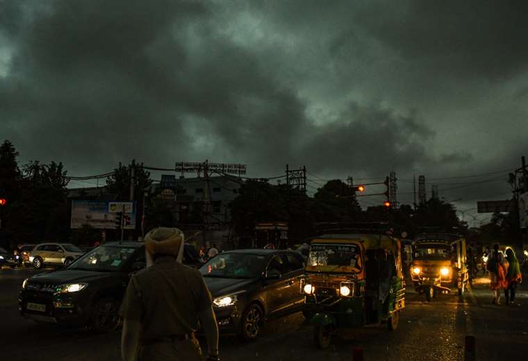Al menos 76 muertos en la India impactados por rayos
