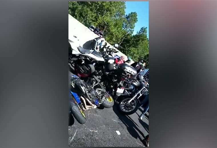 Video: siete motociclistas muertos y 15 heridos fue el saldo del violento accidente en México