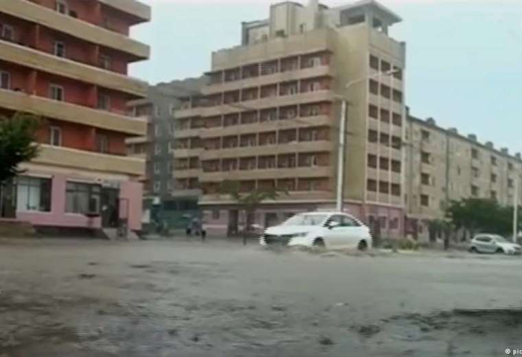 Miles de evacuados en Corea del Norte por inundaciones