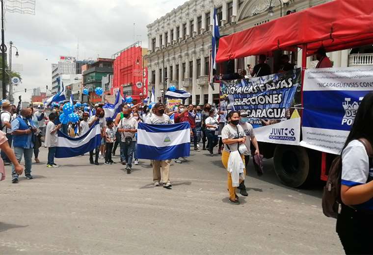 ¡Ortega, escucha, seguimos en la lucha! Decenas de nicaragüenses se manifestaron en San José
