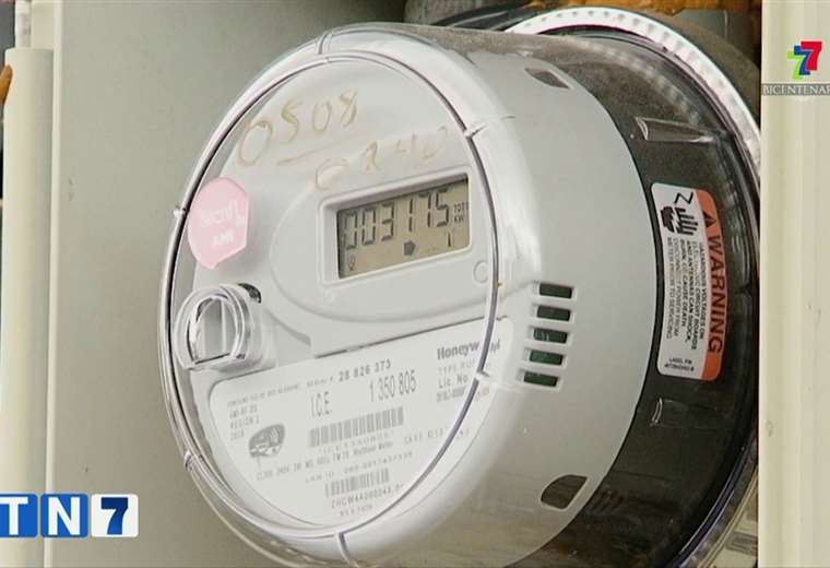 Aresep pretende rebajar precios de electricidad en el último trimestre del año