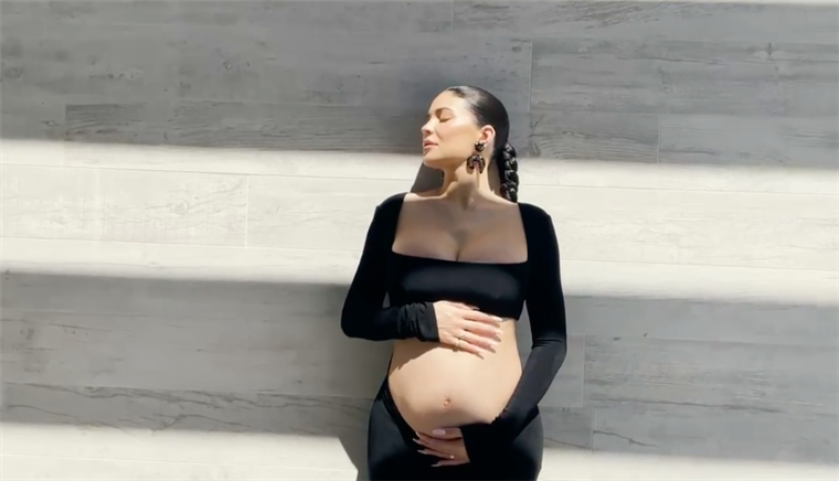 Así fue como Kylie Jenner confirmó su segundo embarazo