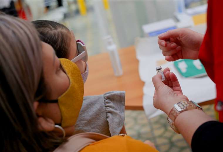 Costa Rica autoriza vacuna contra COVID-19 para bebés y niños pequeños