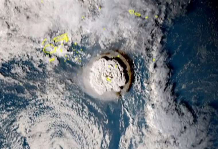 Video: Así se captó desde el espacio la erupción de volcán en  Tonga