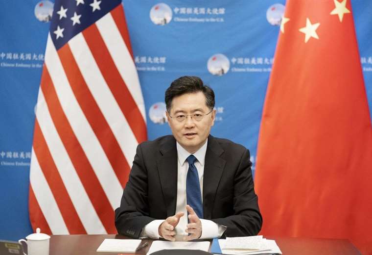 Diplomático chino niega que Pekín haya enviado armas a Rusia