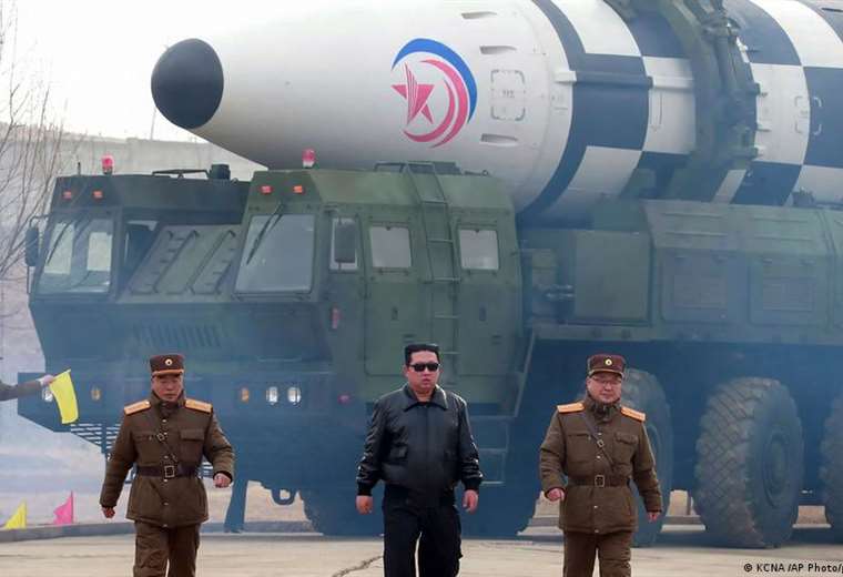 ¿Qué se sabe sobre los misiles “monstruo” de Pyongyang?