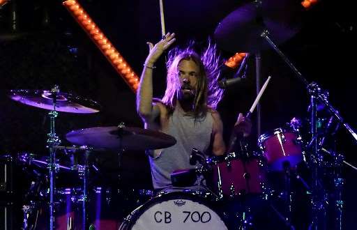 Foo Fighters gana tres Grammy una semana después de la muerte de su baterista