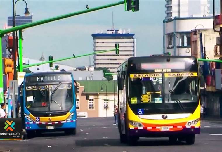 54 rutas de autobús dejaron de operar por aumento en combustibles
