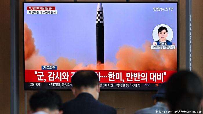 Corea del Norte lanza tres misiles tras viaje de Biden