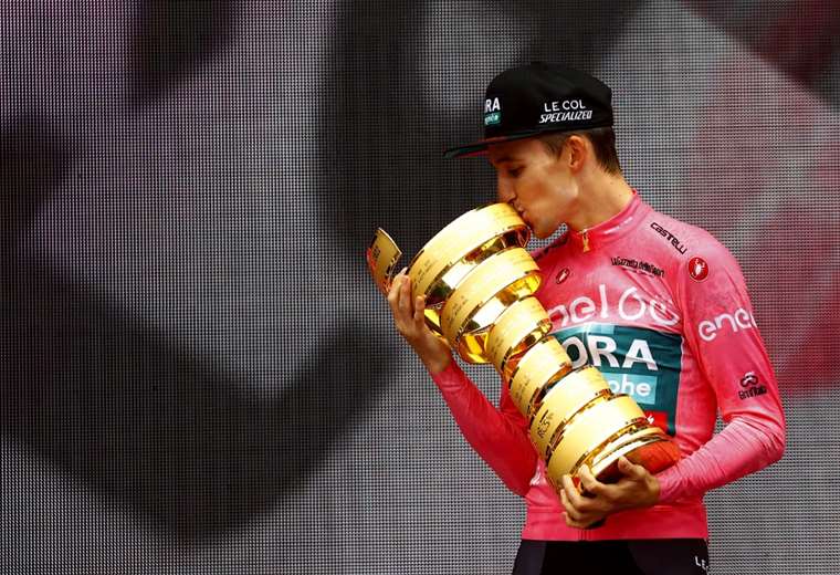 Hindley es el primer australiano en proclamarse campeón del Giro 