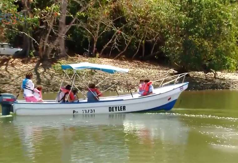 Familia de pescadores es ejemplo de unión en Paquera