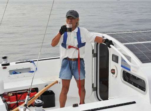 Un japonés de 83 años se convierte en el hombre de más edad en navegar solo el Pacífico