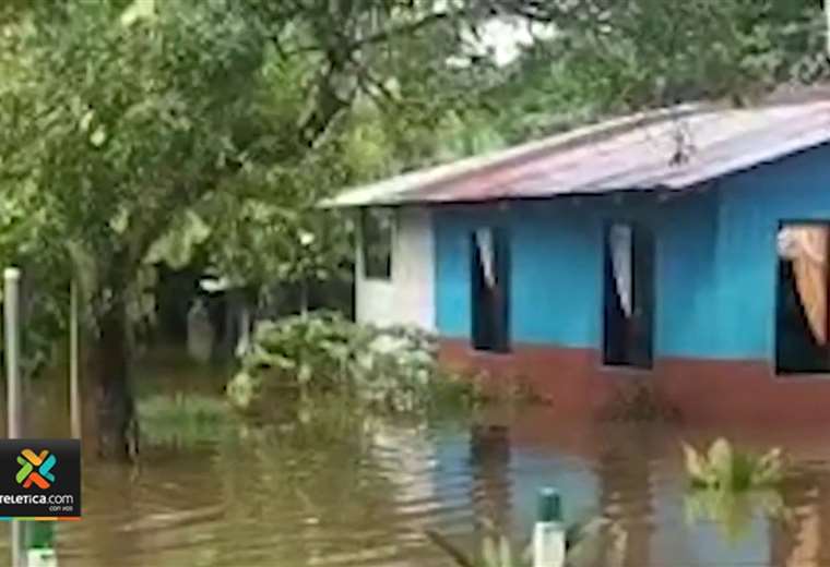 77 personas están en albergues debido a las fuertes lluvias
