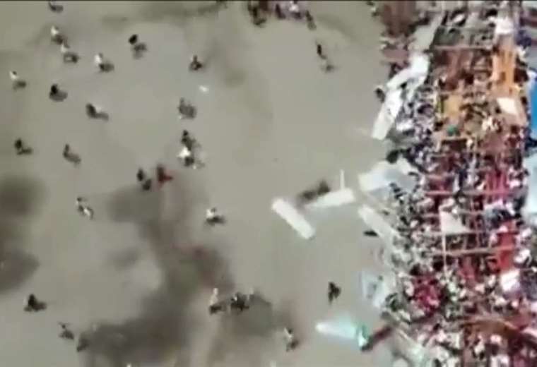 Video: 500 heridos tras desplome de graderías en un redondel de toros