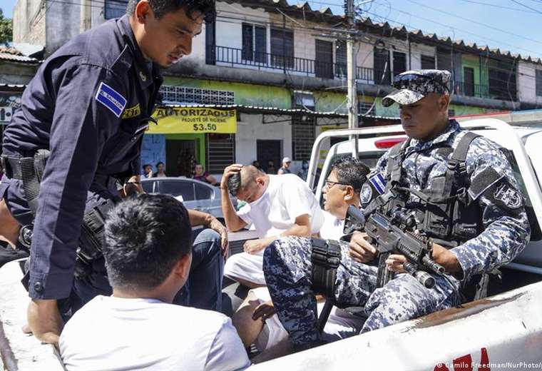 Más de 36 mil salvadoreños detenidos en régimen de excepción seguirán presos