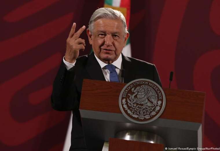 López Obrador acusa a judíos opositores de "hitlerismo"
