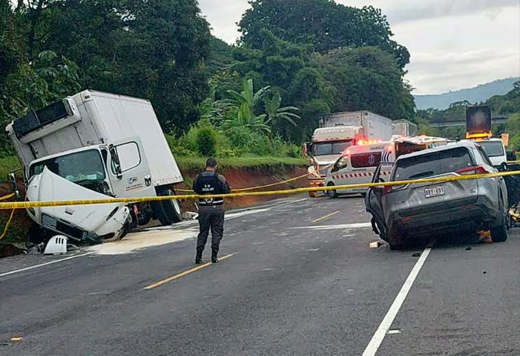 Hombre de 30 años muere en accidente en la Ruta 27