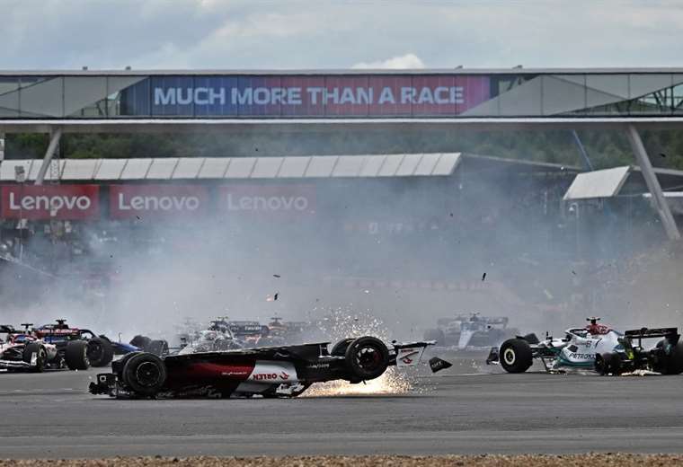 Video: Impactante accidente en el Gran Premio de Fórmula 1 en Silverstone