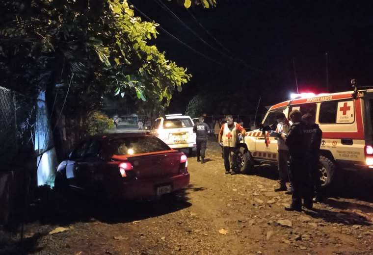 Hombre y mujer son asesinados a balazos dentro de carro en la Zona Sur ...