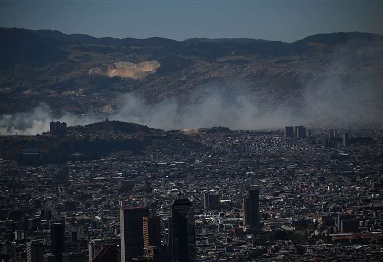 Alerta en Colombia por 31 incendios forestales activos Teletica