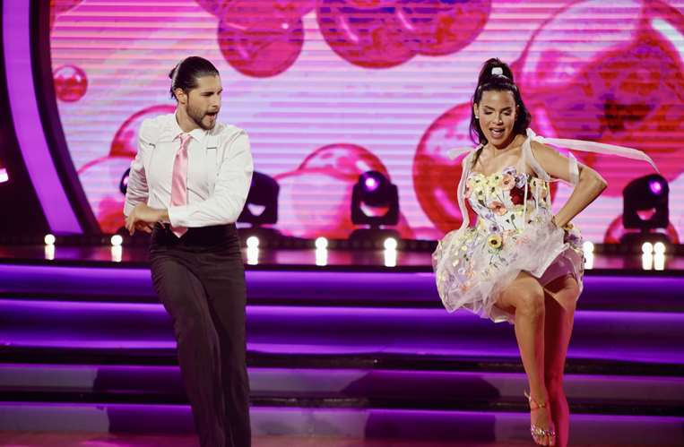 Gala 8 - Jive - Lynda Díaz y César Abarca