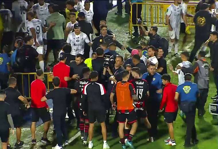 Herediano No Recibirá El Trofeo De Campeón En La Cancha Del Morera