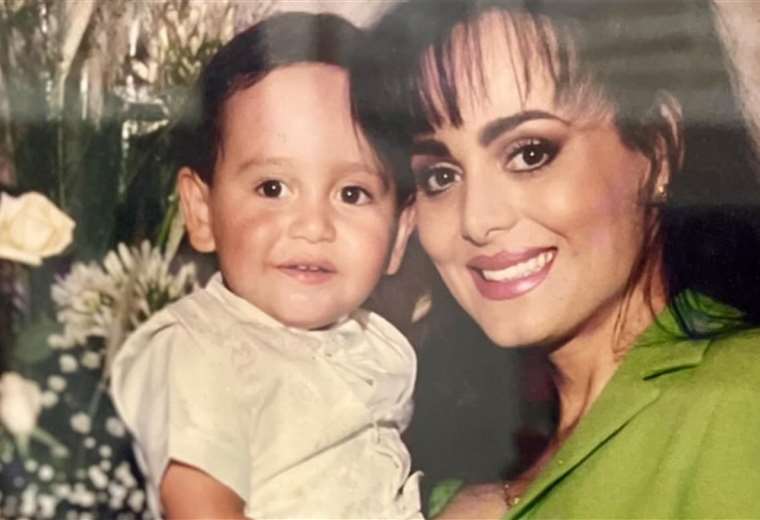 Maribel Guardia comparte desgarradoras palabras a un año de la muerte de su hijo | Teletica