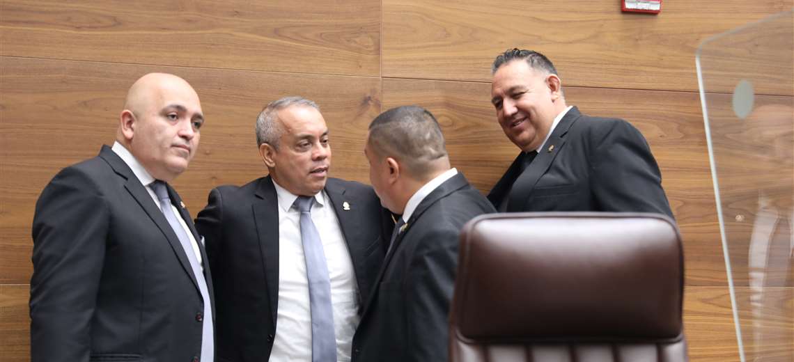Fracción del PUSC acoge solicitud de Hidalgo y pide a Bojorges declararse independiente