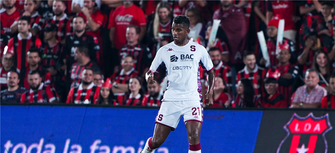 Fidel Escobar ya se entrena con normalidad en el Saprissa - Imagen de la noticia