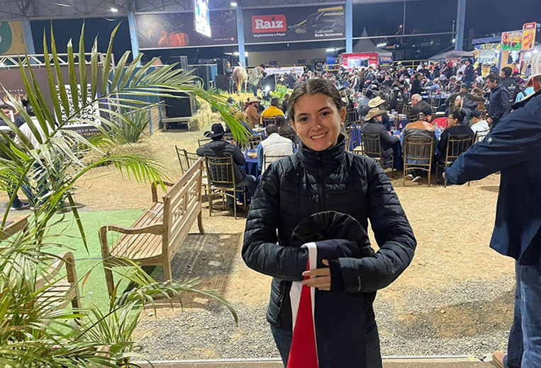 Barrilera tica brilla en Brasil tras participar en Extreme American Rodeo