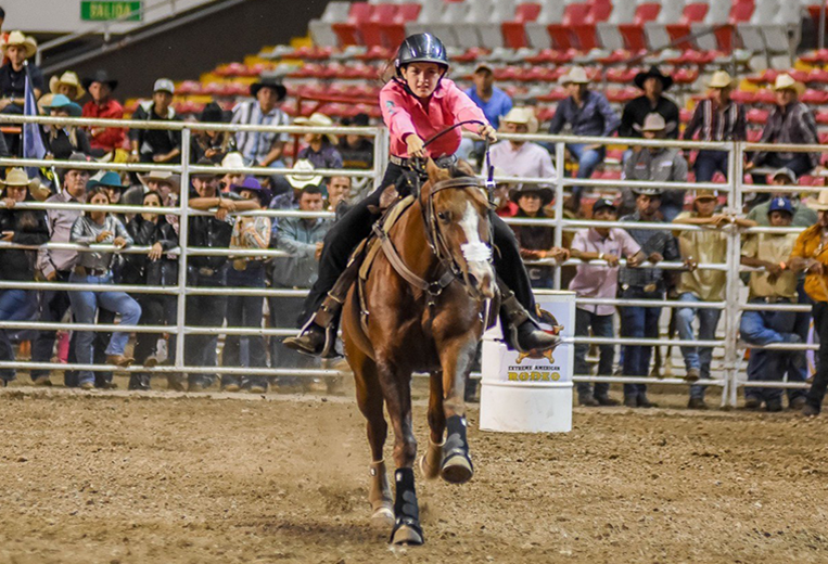 Barrilera tica brilla en Brasil tras participar en Extreme American Rodeo