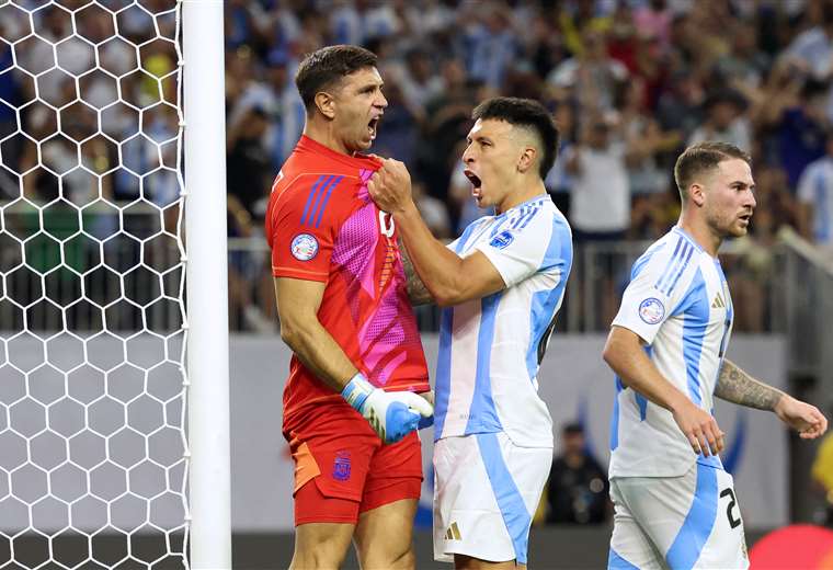 Otra Vez El Dibu Mart Nez Argentina Est En Semifinales De Copa Am Rica Teletica