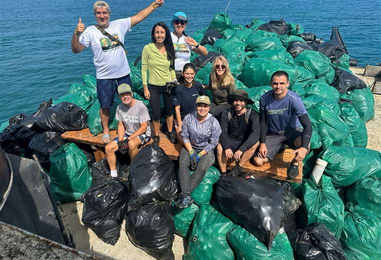 Megalimpieza” logró recolectar miles de kilos de basura en Corcovado | Teletica