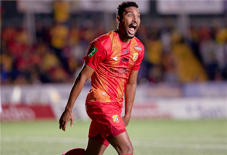 Marcel Hernández marca un paso complicado de seguir en el goleo | Teletica