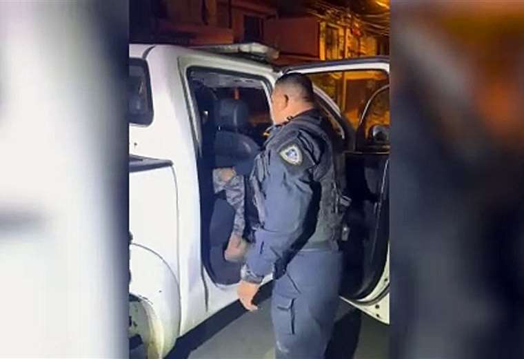 Video: Luego de pedir comida a vecinos, capturan a sospechoso de matar ...