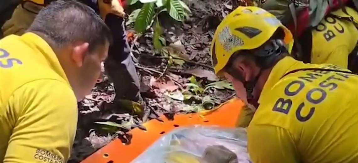 ¡Milagro en Golfito! Mujer desaparecida durante 15 días en montaña es rescatada con vida