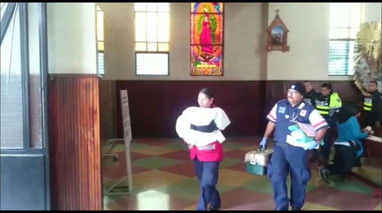 Bebé abandonada en Catedral de Cartago en 2018