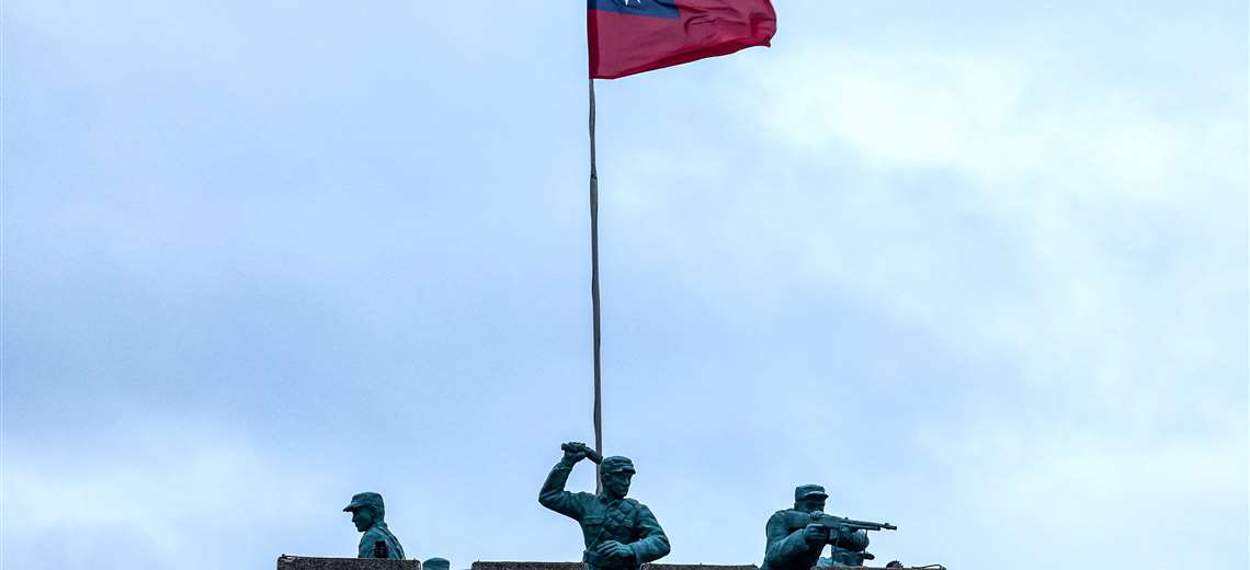 Taiwán denuncia que China desplegó más de 100 buques a su alrededor