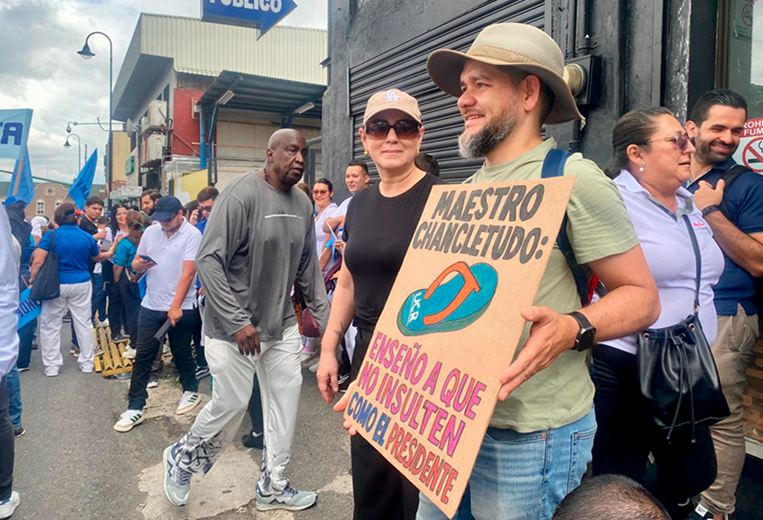 Marcha por mejora salarial 